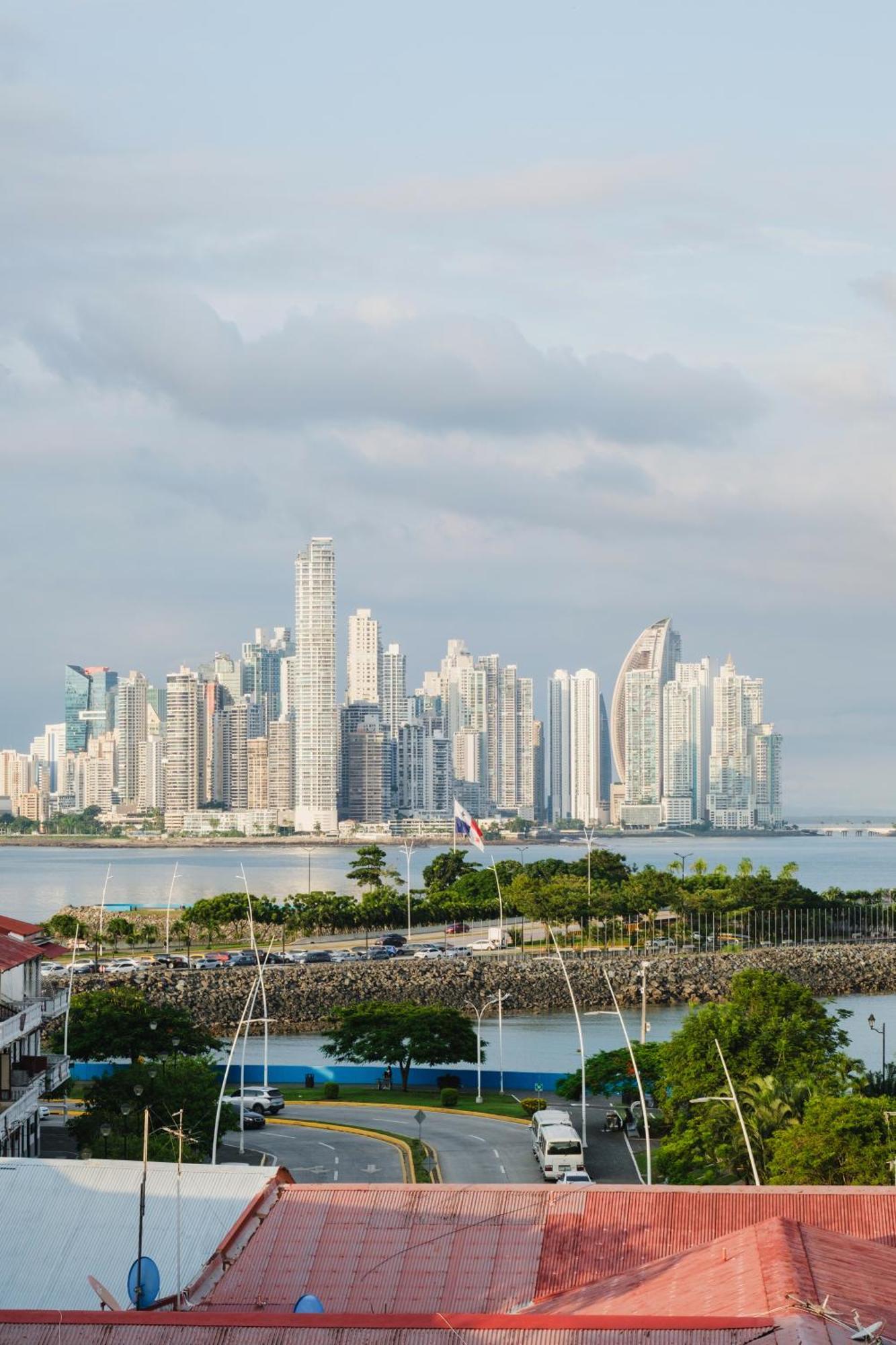 Edificio Bola De Oro Hotel Panama City Ngoại thất bức ảnh